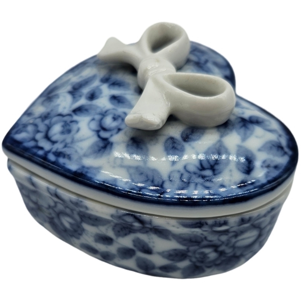 Blue and White Floral Heart Trinket Box